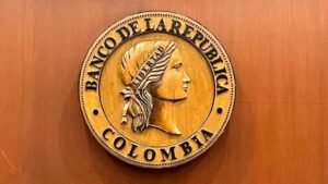 El Banco de la República mantiene tasa en 9,25 % y anticipa cierre de 2025 por encima de 8,5 %