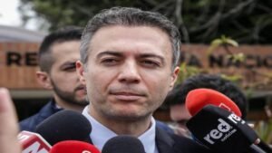 Defensa de Quintero frena audiencia por Aguas Vivas: continuará en el 2026