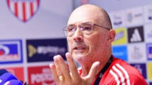 Alfredo Arias fue elegido el mejor técnico del fútbol colombiano en 2025