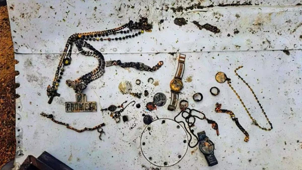 Publican en redes restos de las joyas de Yeison Jiménez tras el accidente  aéreo en Boyacá - Info NCN